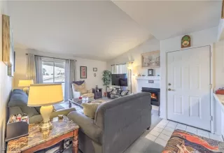 Photo #6: 2745368 Listing