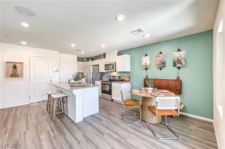 Photo #6: 2745459 Listing 