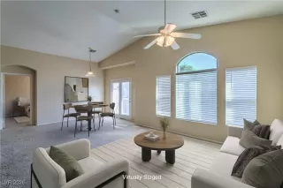 Photo #5: 2745473 Listing 