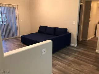 Photo #4: 2745476 Listing 