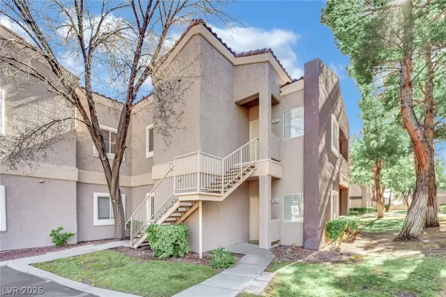 MLS: 2745484 Condo For Sale