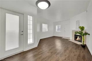 Photo #5: 2745484 Listing 