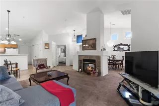 Photo #5: 2745500 Listing 