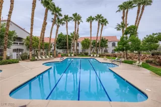 Photo #3: 2745502 Listing 