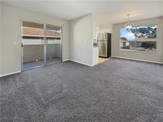 Photo #2: 2745543 Listing 