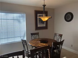 Photo #5: 2745559 Listing