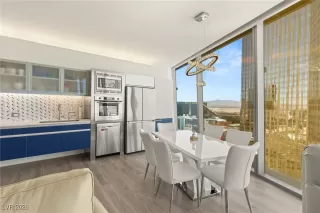 Photo #5: 2745562 Listing 