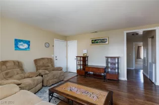 Photo #3: 2745579 Listing 