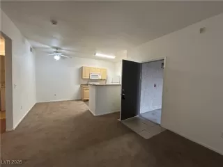 Photo #6: 2745634 Listing 