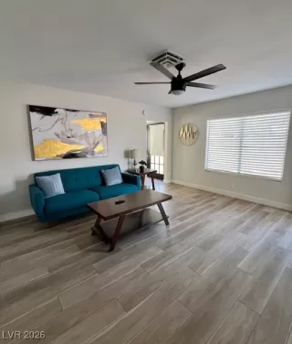 Photo #5: 2745647 Listing 