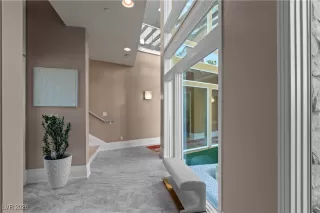 Photo #5: 2745672 Listing