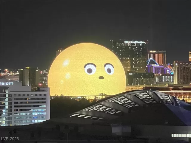 MLS: 2745700 Condo For Sale