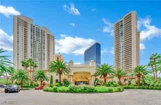 Photo #3: 2745700 Listing