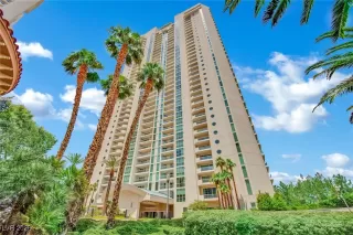 Photo #5: 2745700 Listing