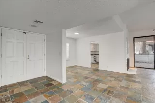 Photo #4: 2745707 Listing 