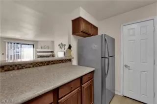 Photo #6: 2745733 Listing 