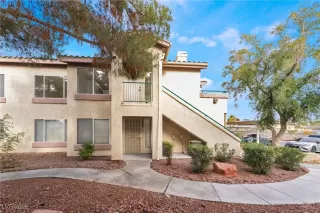 Photo #4: 2745748 Listing 