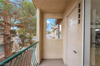 Photo #5: 2745748 Listing 