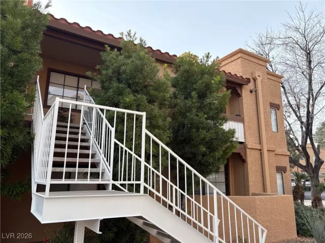 MLS: 2745787 Condo For Sale