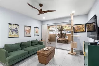 Photo #1: 2745788 Listing