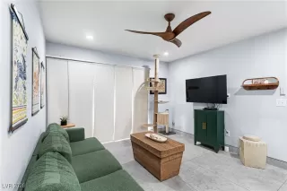 Photo #2: 2745788 Listing