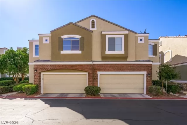 MLS: 2745797 Condo For Sale