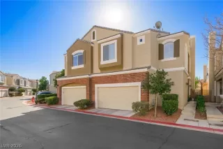 Photo #1: 2745797 Listing 