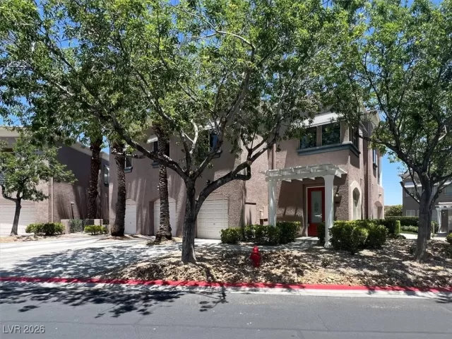 MLS: 2745801 Condo For Sale