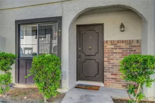 Photo #4: 2745803 Listing 