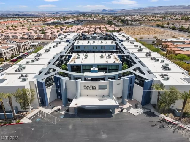 MLS: 2745835 Condo For Sale