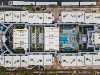 Photo #3: 2745835 Listing 