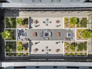 Photo #5: 2745835 Listing 