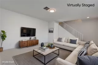 Photo #1: 2745876 Listing 