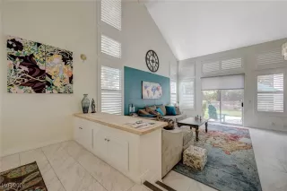 Photo #3: 2745931 Listing