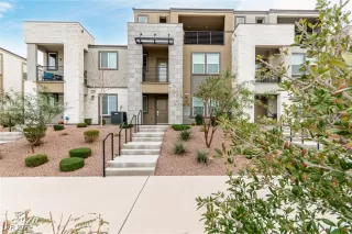 Photo #2: 2745938 Listing 