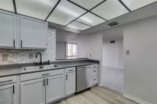 Photo #2: 2745954 Listing 