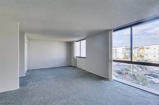 Photo #5: 2745954 Listing 