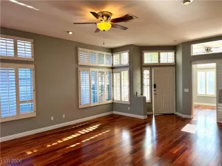 Photo #3: 2745964 Listing