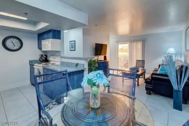 MLS: 2745973 Condo For Sale