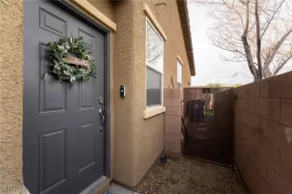 Photo #2: 2745986 Listing 