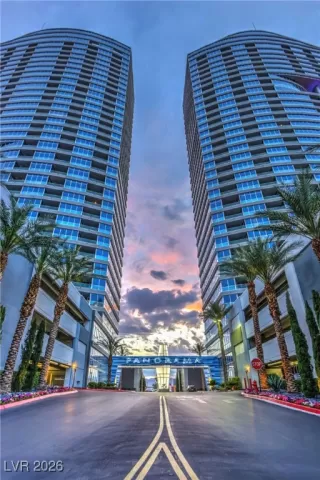 Photo #2: 2746048 Listing