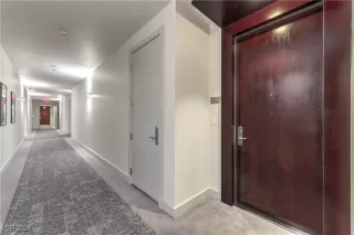 Photo #6: 2746048 Listing