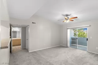 Photo #4: 2746059 Listing 