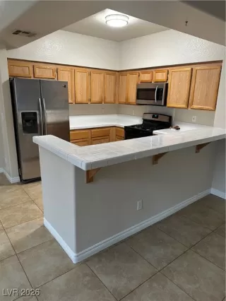 Photo #1: 2746125 Listing 