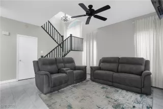 Photo #5: 2746150 Listing 