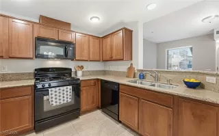 Photo #5: 2746187 Listing 