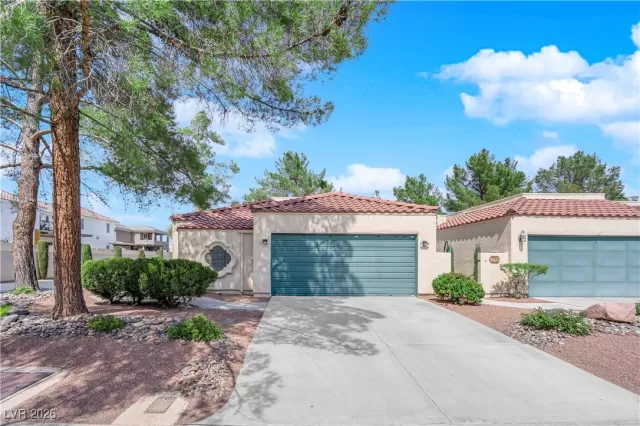 MLS: 2746244 Condo For Sale