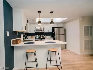 Photo #5: 2746274 Listing 