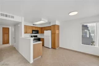 Photo #5: 2746303 Listing 