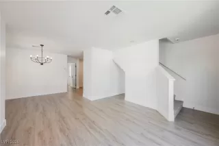 Photo #3: 2746304 Listing 